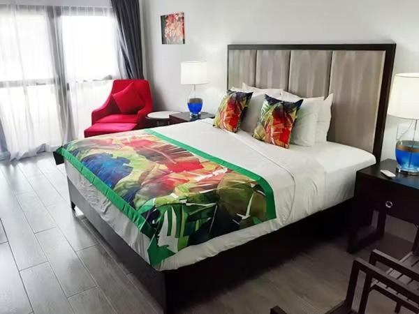 Survivor Samoa Beach Resort Falelatai ภายนอก รูปภาพ