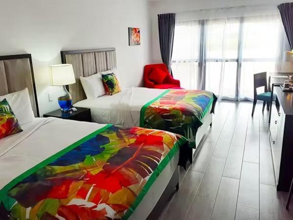 Survivor Samoa Beach Resort Falelatai ภายนอก รูปภาพ